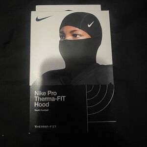 Nike pro therma-fit hood